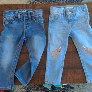 2 pairs 2T super stretch skinny Cat and Jack jeans